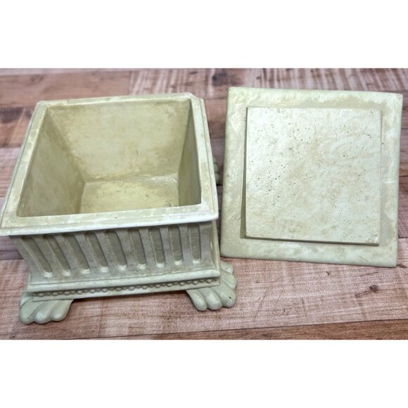 Decorative Melrose Gardens Square Footed Resin Box With Lid & Ornate Design - Picture 5 of 5